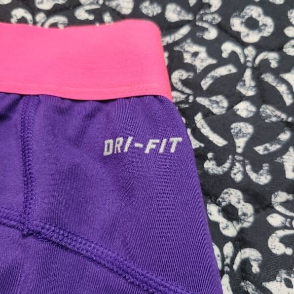 Nike Pro DRI-FIT Women's Medium Purple & Hot Pink Athletic Gym Workout Leggings - Picture 4 of 7